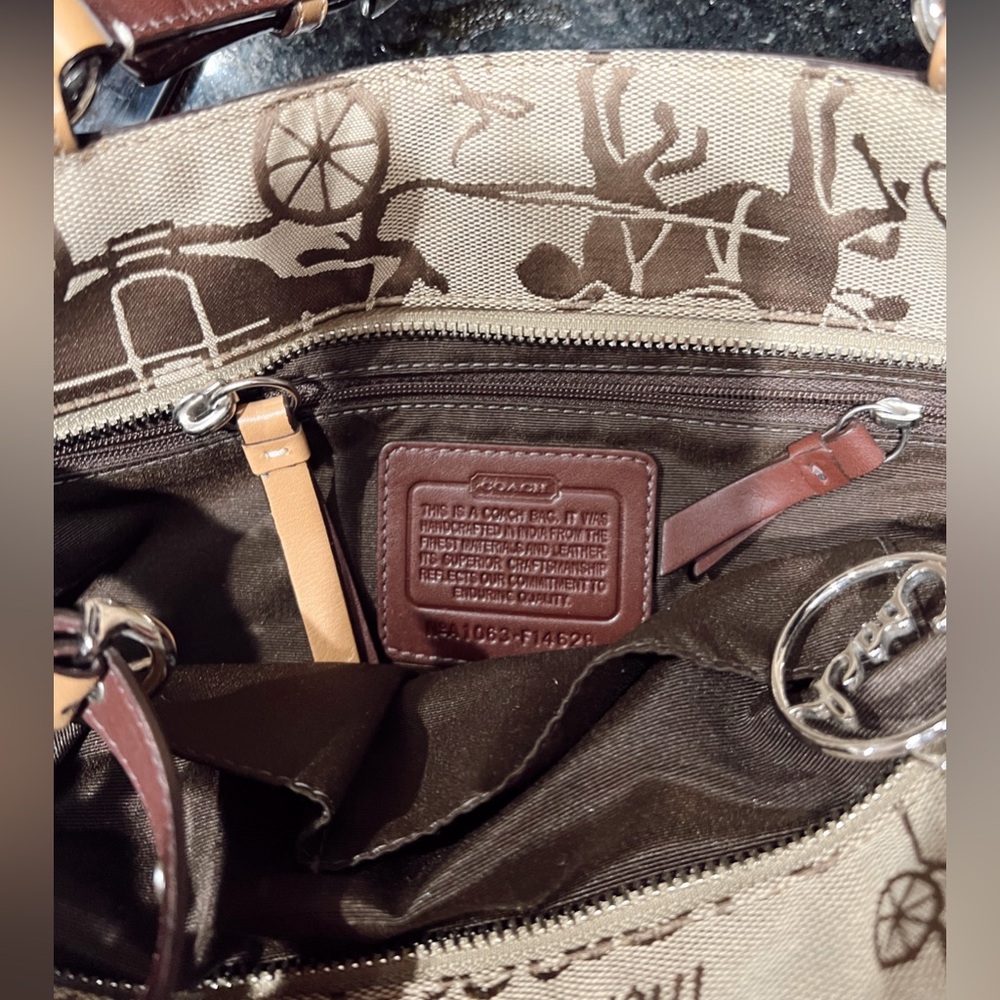 Coach purse - Picture 6 of 7